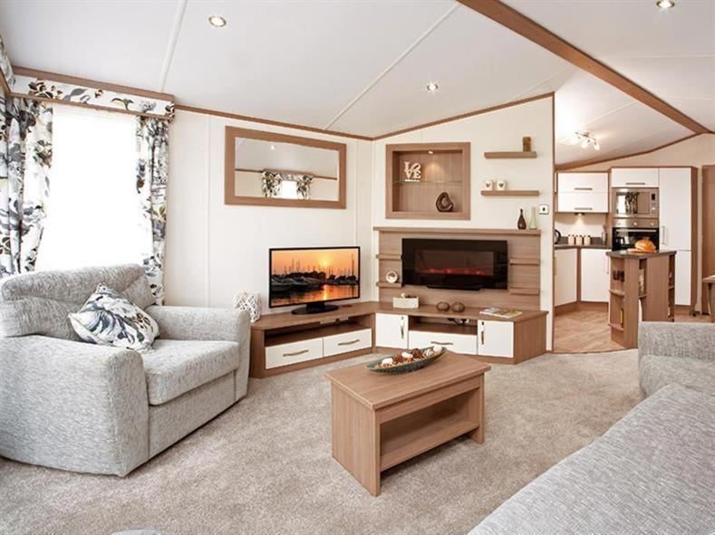 Family Breaks At Rockley Park With Prosecco And A Box Of Chocolates On Arrival Villa Poole Exterior photo
